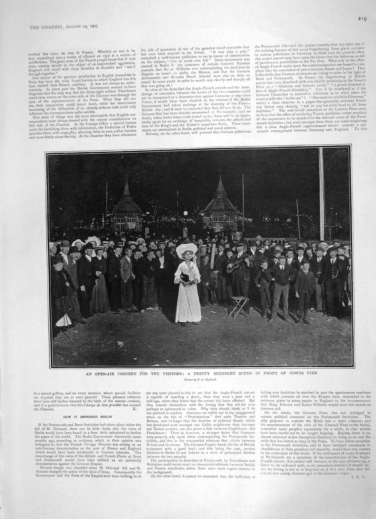 Old Antique Print 1905 Open-Air Concert Cowes Pier French Sailor Ship War 20th